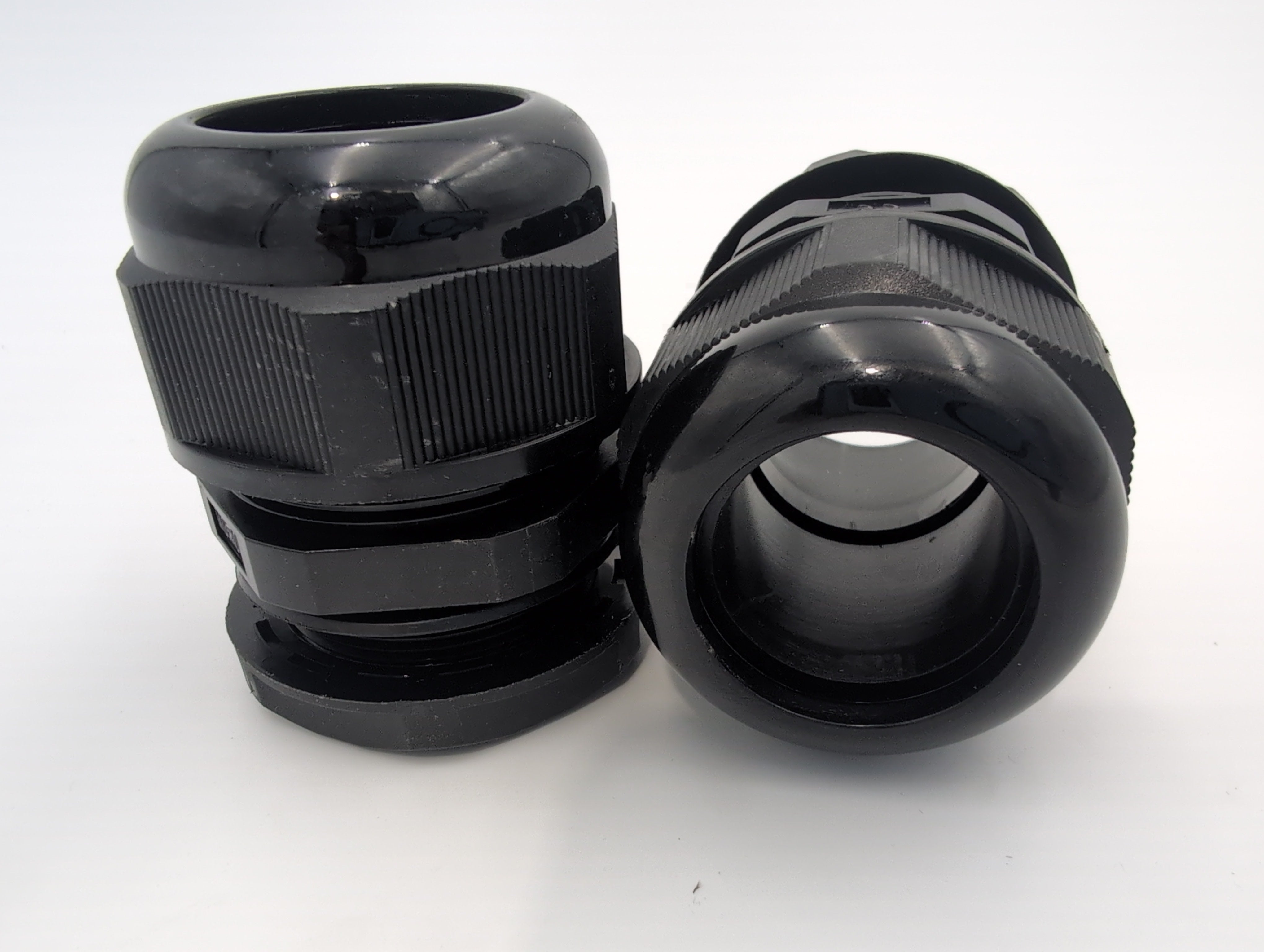 Gland Nylon M40 24-30mm Black
